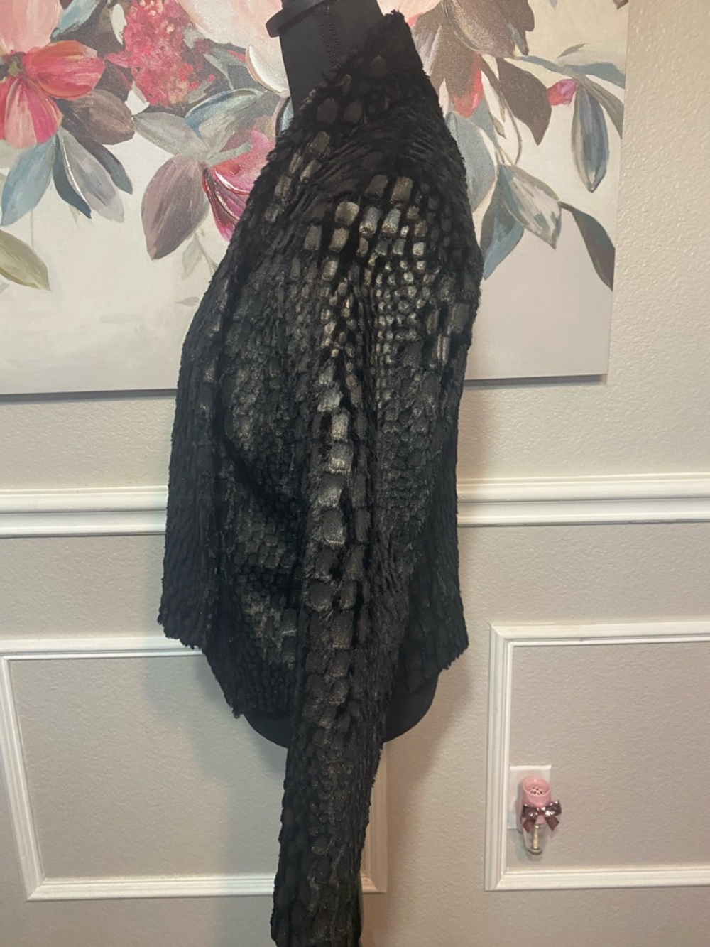 Textured Black Cropped Jacket - Picture 12 of 16